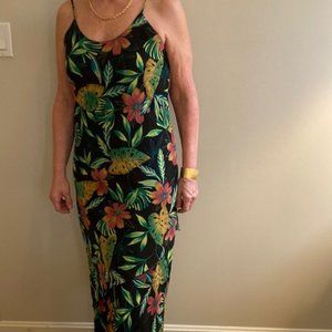 A Wild Thyme tropical print dress, size 12